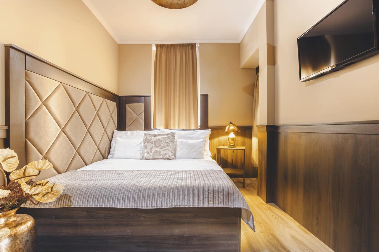 Komlo Hotel Gyula Εξωτερικό φωτογραφία