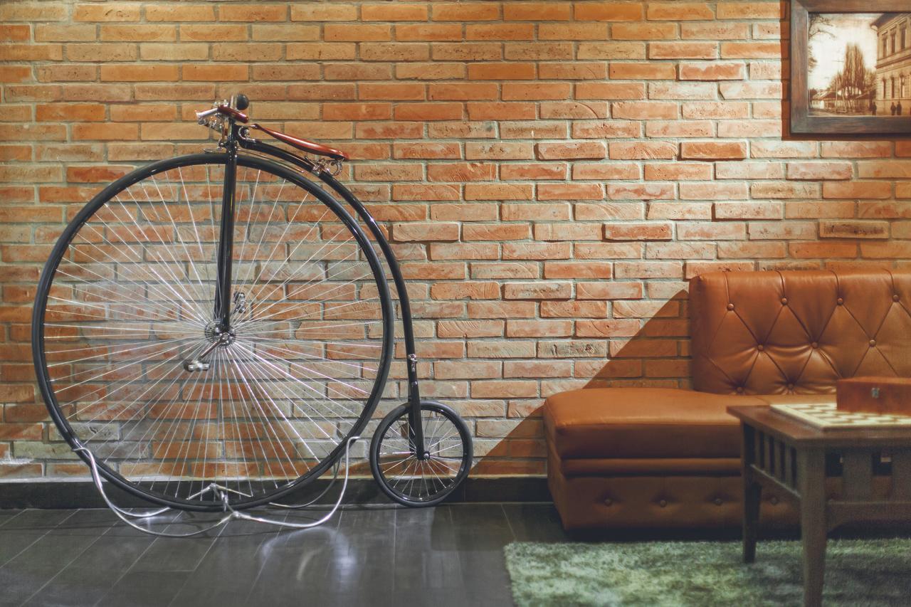 Komlo Hotel Gyula Εξωτερικό φωτογραφία